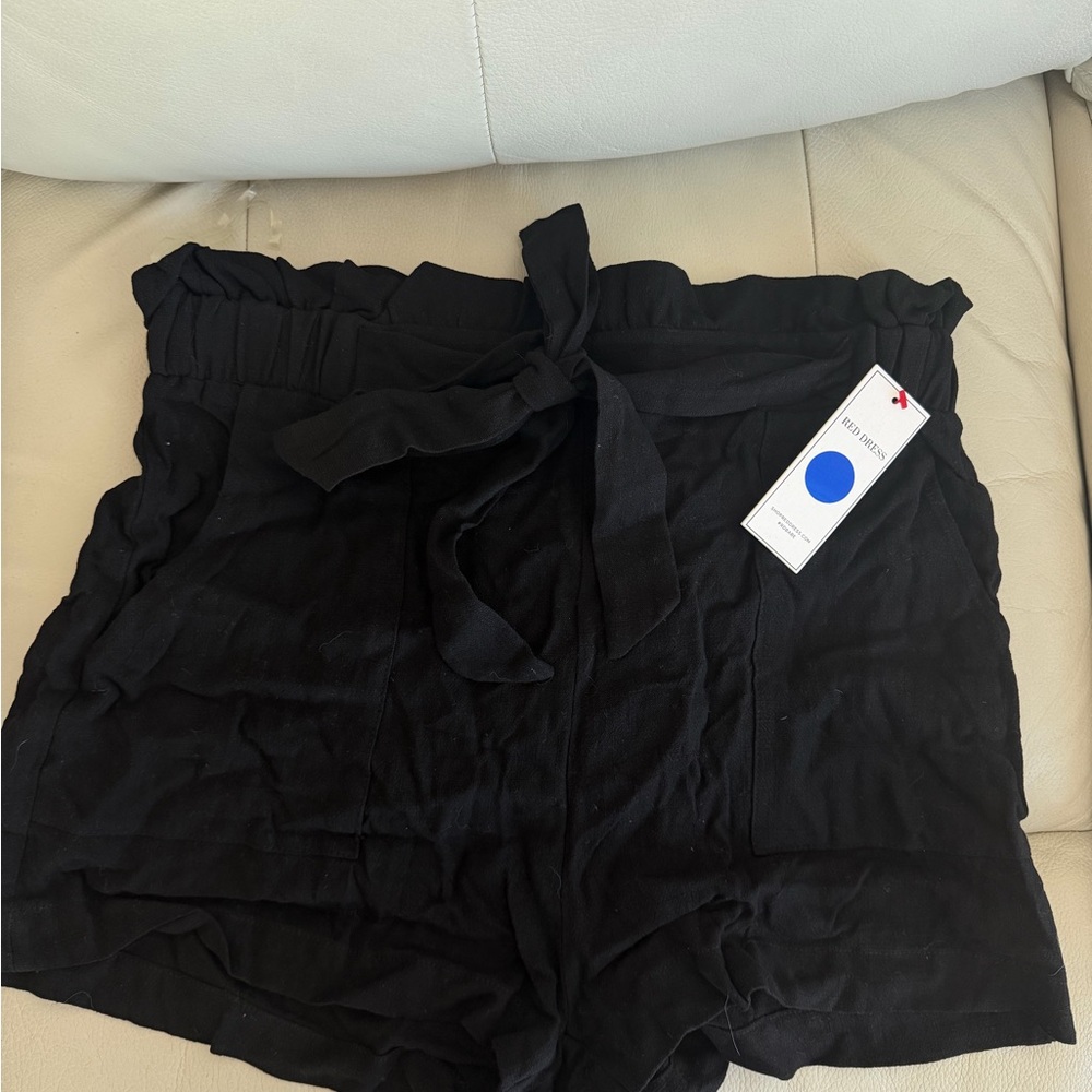 100% Linen Black High-Waist Paperbag Tie Shorts